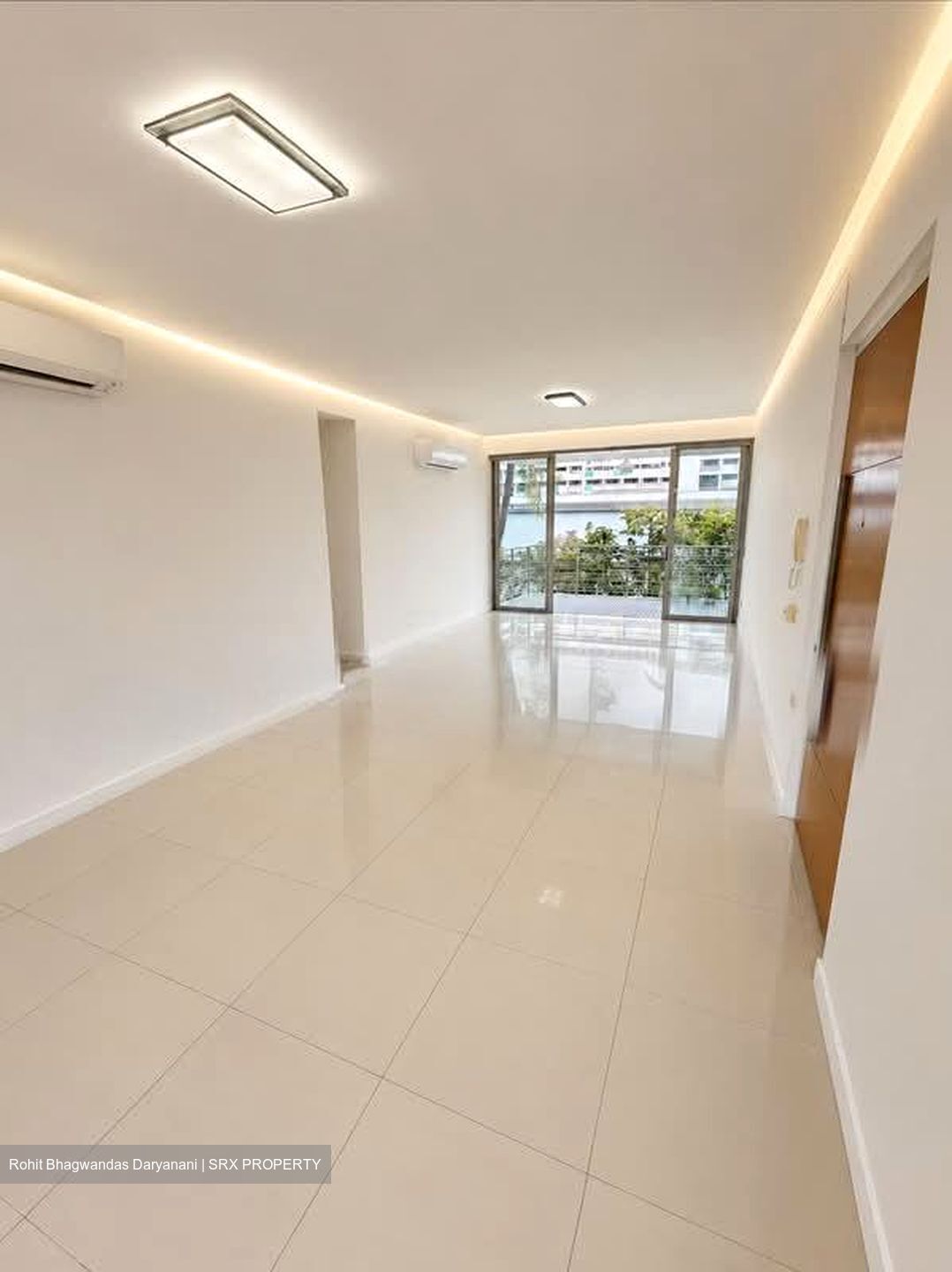 RiverEdge (D15), Condominium #585014061